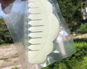 Get 2Clear Natrual Green Quartz mix Luxury Hair Brush Jade Crystal Scalp Comb Healing Crystal Natural Hair Comb Chakra Stone Carved Gemstone
