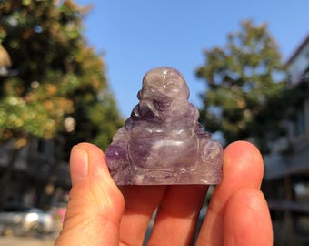 Escultura de Buda sonriente de amatista natural tallada, buena suerte, cristal natural, Maitrya, arte, figura de Buda, adorno para decoración del hogar