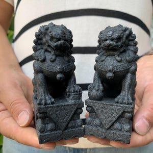 Exquisite  Foo Dog Pair Chinese Foo Fu Dog Lion Carved Black Foo Dog Figurine Statue,  Foo Dog Carved Guardion Crystal Lion Figure Heal