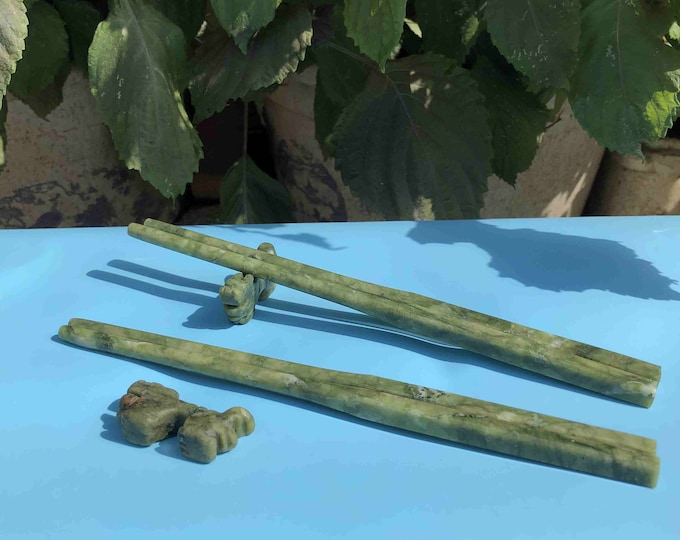 Hand Carved Two pair of  Natural Green Jade Chopsticks With two cute Turtle Fish Dragon Rest Holder Jadeite Fine Dining Nephrite Spinach G64