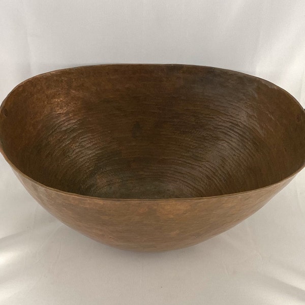 8"x18" copper fruit bowl, 2.7kg