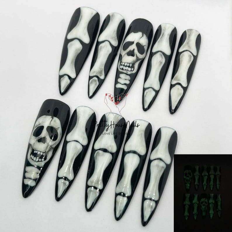Halloween nails, nail art, nails, press on nails, nail stickers, nail decals, nail wraps, Halloween, nail polish strips, Halloween stickers, spooky, fake nails, scream nails, ghost nails, hand-painted, spooky nails, black nails