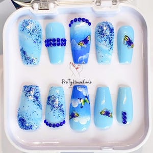Blue Ocean Short Coffin Press On Nails, Fake Nails, Trendy Nails, Summer Nails, Elegant Nails, Hot Pink Nails, Fall Nails Designs, Nails Art