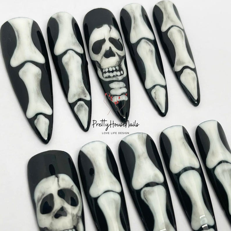 Halloween nails, nail art, nails, press on nails, nail stickers, nail decals, nail wraps, Halloween, nail polish strips, Halloween stickers, spooky, fake nails, scream nails, ghost nails, hand-painted, spooky nails, black nails