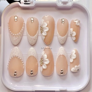 Floral French Tips Press On Nails, Luxury Handcrafted Bridal Nail Set, Trendy Spring Summer Nail Art, Sparkling Glitter & Flower Fake Nails.
