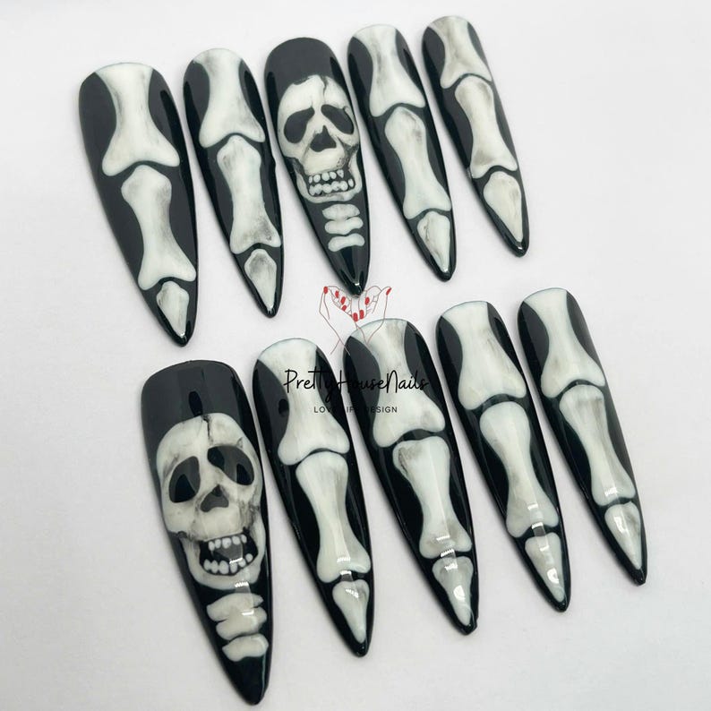 Halloween nails, nail art, nails, press on nails, nail stickers, nail decals, nail wraps, Halloween, nail polish strips, Halloween stickers, spooky, fake nails, scream nails, ghost nails, hand-painted, spooky nails, black nails