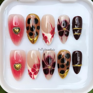 Autumn Press On Nails with Tortoise Shell, Gold, French Tips Design, Almond Fall Nails in Brown Tones Flower for Trendy Autumn, Holiday Nail