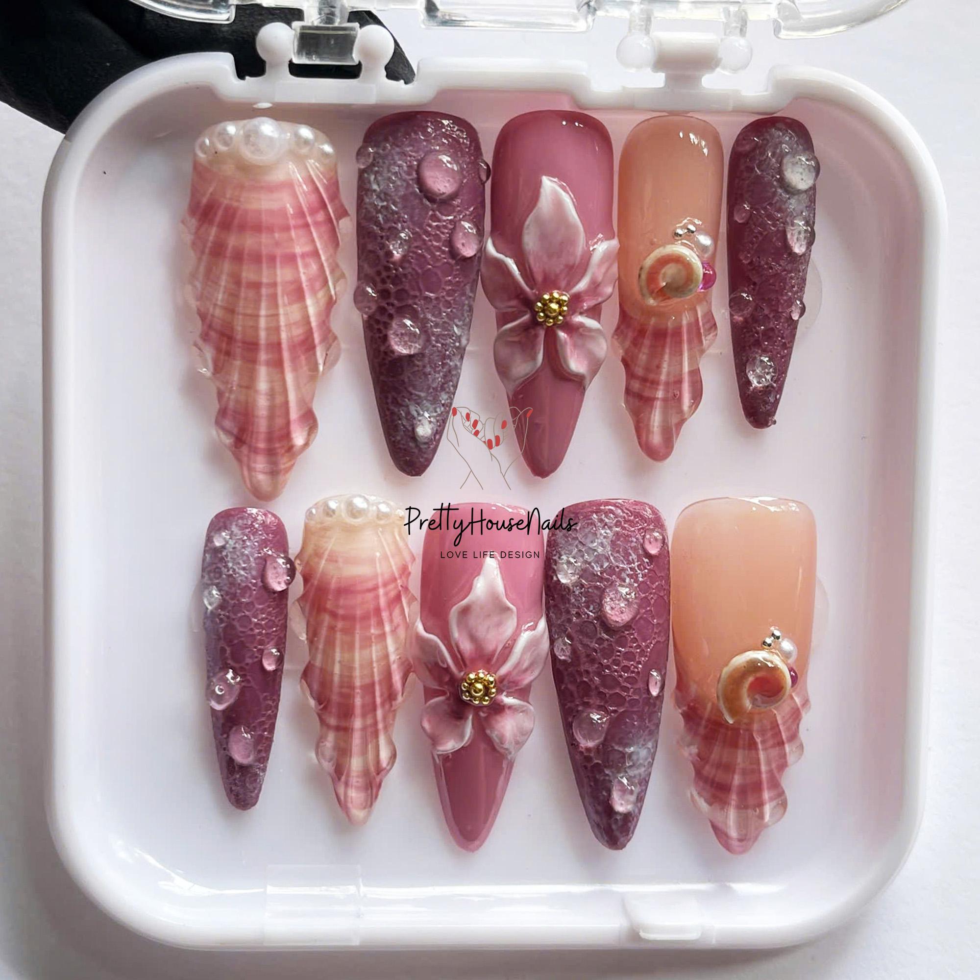 Conjunto exclusivo de unhas postiças florais 3D, unhas longas amendoadas com sereia, flor, concha, acrílico pintado à mão, roxo, primavera, unhas postiças.