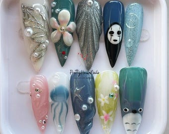 Uñas postizas de Studio Ghibli hechas a mano con Totoro, sin rostro, juego de uñas de anime de fantasía, lindas uñas postizas de anime para fanáticos de Studio Ghibli.