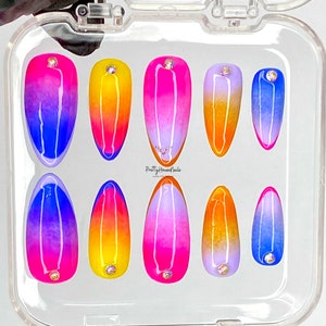 Elegant Rainbow Press On Nails, Custom Almond Nails, Fake Nails, Glue On Nails, Summer Holiday Nails, Acrylic Nails, Nails Art, Gift for her