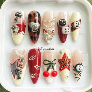 Mandel Nagel für Kasino Liebhaber mit Geparden Stern, Würfel Nailart, Billard Kugel Zahl 8 Press On Nägel, Kasino Nägel, Einzigartige Las Vegas Nägel.