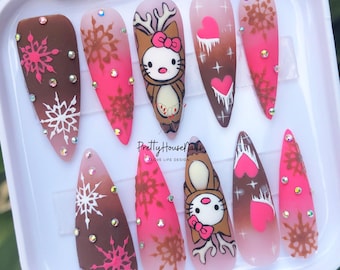 Christmas Fake Nails with Cute Reindeer, Snowflake Accents, Warm Christmas Press On Nails, Artistic Nail Art, Holiday Nails, Christmas Gift.