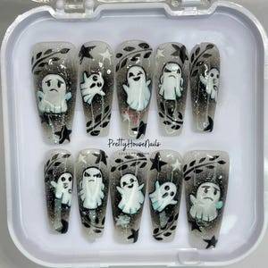 Cute White Ghost Press On Nails, Custom Spooky Halloween Season Fake Nails for Holiday/Cosplay/Party, Halloween Acrylic Nails, Glitter Nails