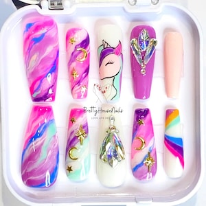 Uñas postizas de arcoíris de poni, uñas de dibujos animados, uñas adhesivas de estrella y luna, uñas de moda, uñas postizas, diseño de uñas de otoño, uñas rosas, juego de arte de uñas.