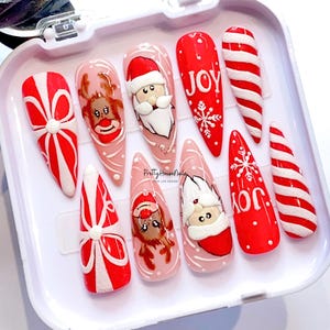 Christmas Party Press On Nails, Beautiful Santa Fake Nails, Christmas Nails, White Snowflake Nails Art, Look Fresh False Nails For Holiday.