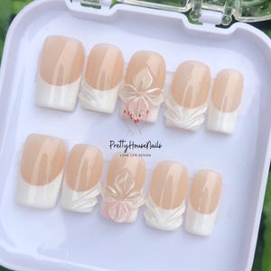 White French tips Press On Nails, 3D Flowers Fake Acrylic Nails, Stunning Floral Nails Press On, Pink Press Ons, Short Nails, Birthday Nails