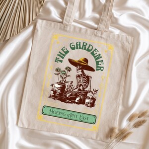 Bolsa de mano con la carta del Tarot del Jardinero, regalo para jardineros, amante de las plantas, bolsa para mamás de plantas, bolsa de tarot con esqueleto, escardar no es fácil, bolsa divertida con plantas, bolsa de naturaleza