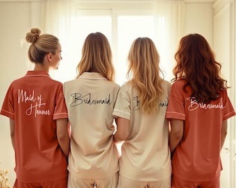 Personalized Bridesmaid Pajamas, Matching Pajamas Set, Maid of Honour Gifts, Flower Girls Pajamas, Womens Pajamas, Honeymoon Pajamas
