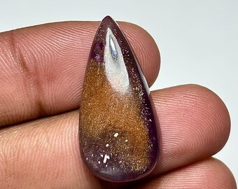 AAA-bloeddoorlopen iolietcabochon: losse edelsteen met gemengde vorm (25-32 mm)