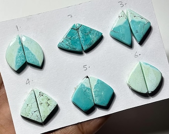 Paar Turquoise cabochon Hubei: gladde edelsteenoorbellen, maat 17 - 22 mm voor het maken van sieraden