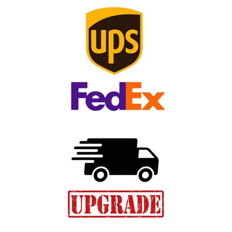 Puede incluir: La imagen muestra el logotipo de UPS en marr&oacute;n y amarillo, el logotipo de FedEx en morado y naranja, un icono negro de un cami&oacute;n de reparto con l&iacute;neas de movimiento y la palabra UPGRADE en letras may&uacute;sculas rojas dentro de un borde rectangular.