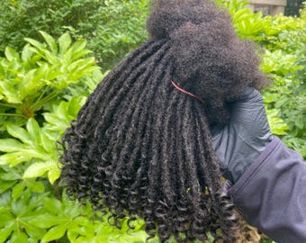 Lockiga ändar Äkta hår Loc Extensions: Texturerade dreadlocks (1B svart färg)