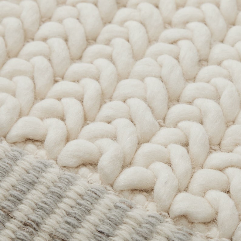 Handmade Braided Natural Wool Rug Hand Knitted Chunky Wool Area Rug
