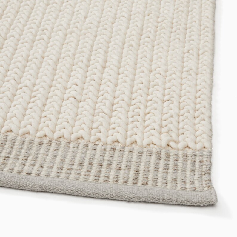 Handmade Braided Natural Wool Rug Hand Knitted Chunky Wool Area Rug