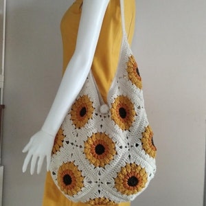 Sunflower Crochet Bag, Granny Square Bag, Crochet Bag, Bohemian Style Bag, Vintage Bag , Gift for her , Handmade Bag, Shoulder Bag.