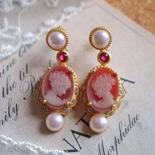 Beauty Pink Agate Cameo Freshwater Pearls Necklace Gold Vermeil shops