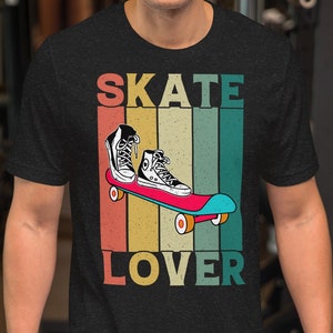 Skate Lover T-Shirt, Retro Skater Graphic Tee, Vintage Skateboarding Shirt, Cool Unisex Street wear, Gift for Skateboarders, Skater T-Shirt