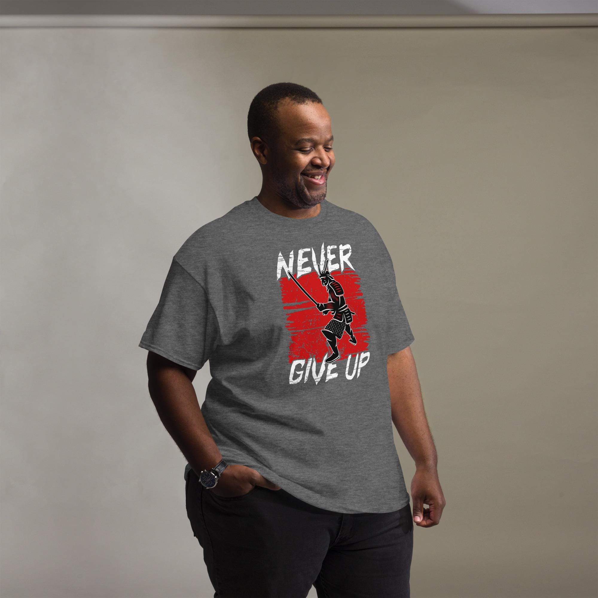 Never Give up Samurai T-shirt: Motivational Japanese Warrior Tee