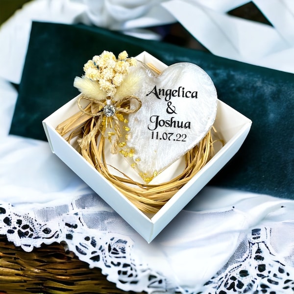 Boxed Wedding Magnet Favor, Custom Wedding Favors for Guests, Bulk Party Favors, Heart Shape Epoxy, Bridal Shower Favors, Save the Date