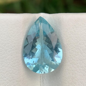 Natural Pear Aquamarine Gemstone: 2.50 ct Faceted Brazil Stone