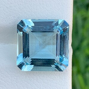 AAA Sky Blue Aquamarine Gemstone: 4.20 Carat Square Faceted Stone