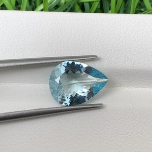 Natural Brazil Aquamarine Pear Gemstone: 2.65 Carat Faceted Stone (9x12x5mm)