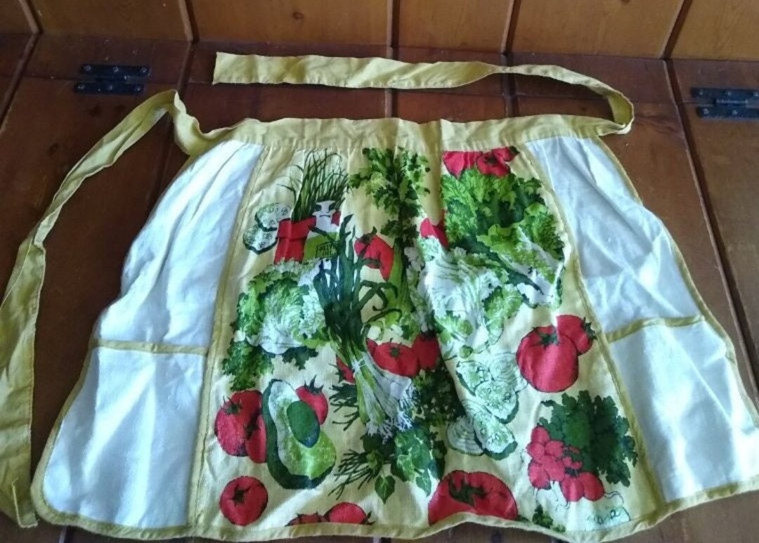 Vintage Half Apron With Pockets and Matching Pot Holder Etsy