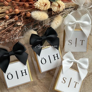 Personalisierte Schokolade als Gastgeschenk für besondere Anlässe Hochzeit, Verlobung in Kartenform transparent & eingraviert Art.Nr. A10016