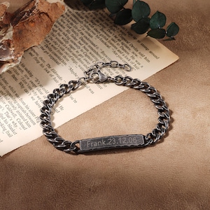 Pulsera oxidada Pulsera de identificación grabada para hombres, Pulsera de cadena cubana negra con nombre, Pulsera con nombre de hombre, Regalo para novio, Esposo