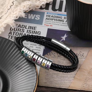 Pulsera personalizada para hombre: pulsera de cuero trenzado personalizada con 1 a 8 nombres y piedras de nacimiento, regalo familiar para papá, esposo y novio.