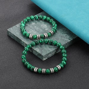 Pulsera grabada para hombres: Pulsera de cuentas verdes para papá - Pulsera Mala - Pulsera personalizada para hombres - Pulsera con nombre - Regalo para esposo, chicos