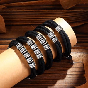 Pulsera de cuerda personalizada con cuentas y nombre – Pulsera de cordón negro con grabado personalizado – Regalo para él, papá, hijo o esposo