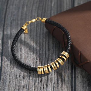 Pulsera de hombre - Pulsera de oro para chicos - Regalo personalizado para novio, papá - Elegante pulsera de cuero negro para él - Brazalete grabado