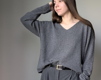 軽量メリノ＆カシミアジャンパー｜繊細で柔らかく着心地の良いVネックプルオーバー｜クラシックなニットカジュアルセーター｜ベーシックでナチュラルなミニマリストウェア