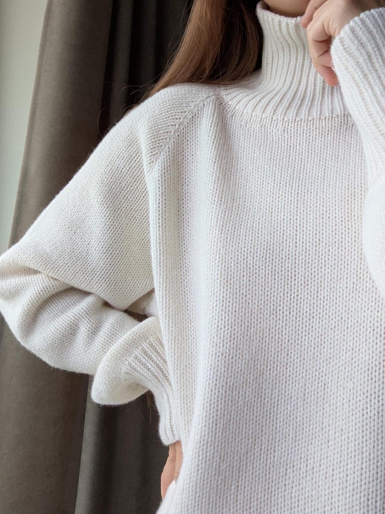 Merino & Kaschmir Rollkragenpullover | Klassischer Herbst Winter Strickpullover aus Wolle Schlichter weicher warmer Rollkragen | Minimalistische Basic Loose Fit Bild 5