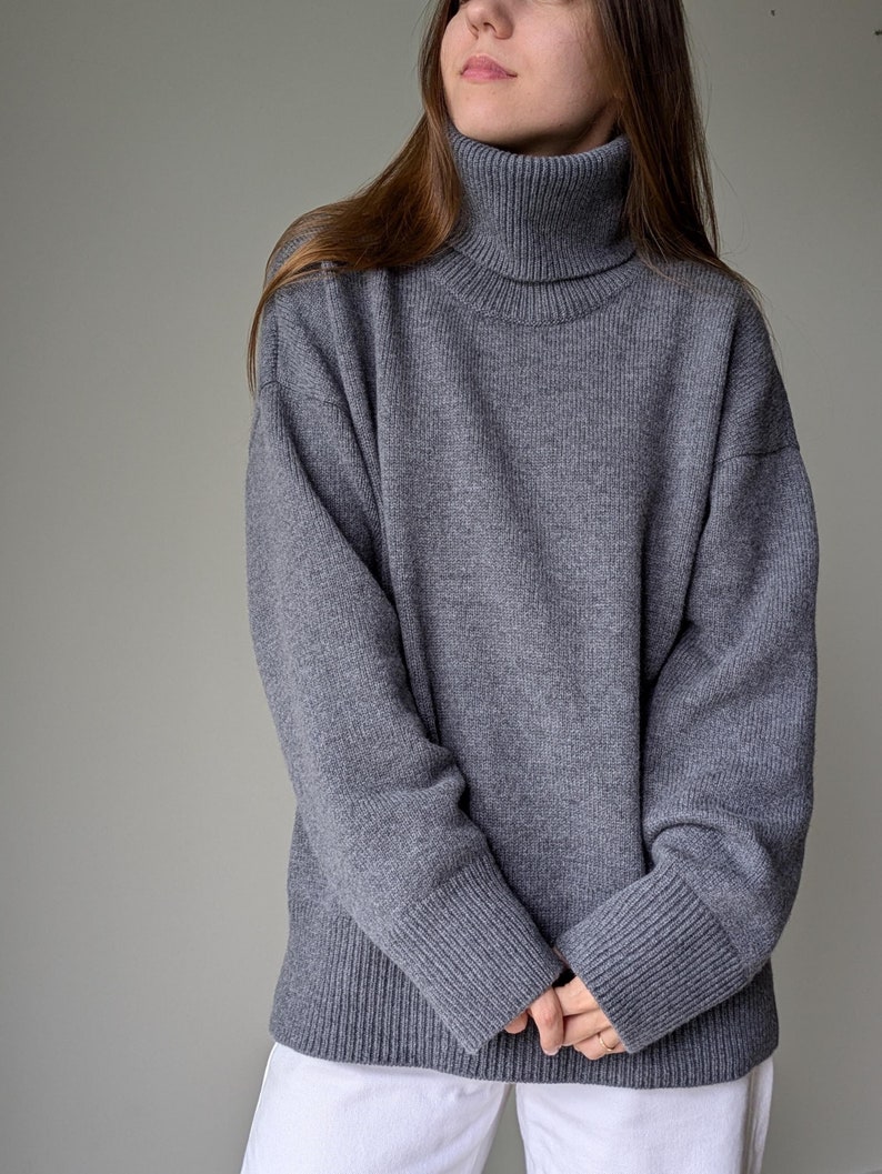 Wool chunky sweater.