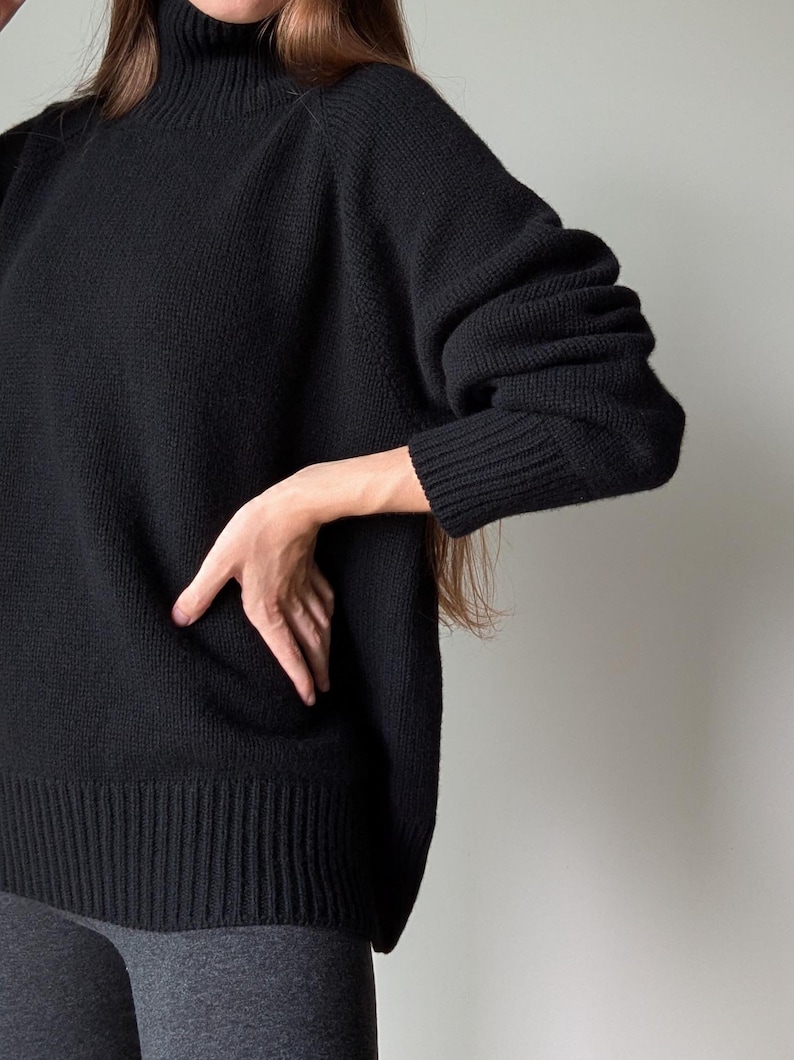 Merino & Kaschmir Rollkragenpullover | Klassischer Herbst Winter Strickpullover aus Wolle Schlichter weicher warmer Rollkragen | Minimalistische Basic Loose Fit Bild 1
