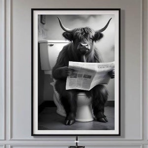 Highland Cow Sitting on the Toilet Reading a Newspaper Wall Art | Highland Cow Funny Poster Bathroom Art Wall | Animals poster Digital file