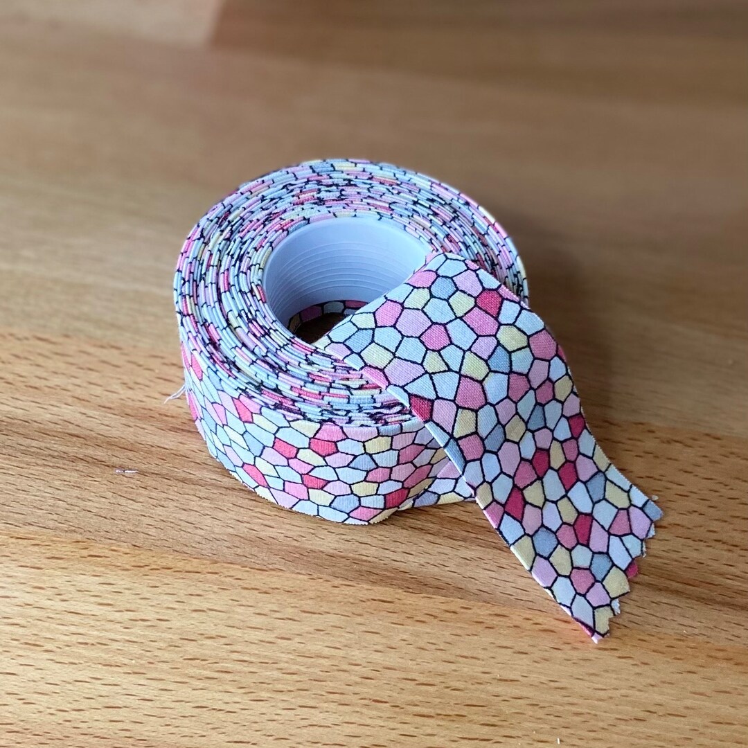 Quilt Binding in Red, Pink, Yellow and Gray Mosaic Print Pre-cut Roll ...
