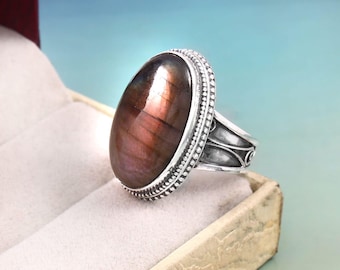 Handmade Purple Labradorite Ring: Vintage 925 Sterling Silver Statement Jewelry